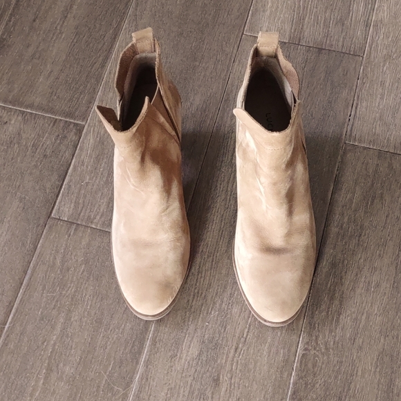 Lucky Brand Jana ankle suede boot, 2.5" heel, 7 1/2, like new - Picture 4 of 10